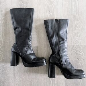 Steve Madden 90's Shush Platform Boots